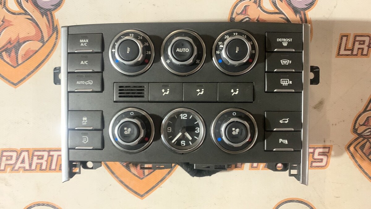 LR061199 Używany zegarek Range Rover L322 (2002-2012)